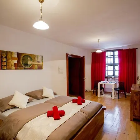 Marianska 5 *